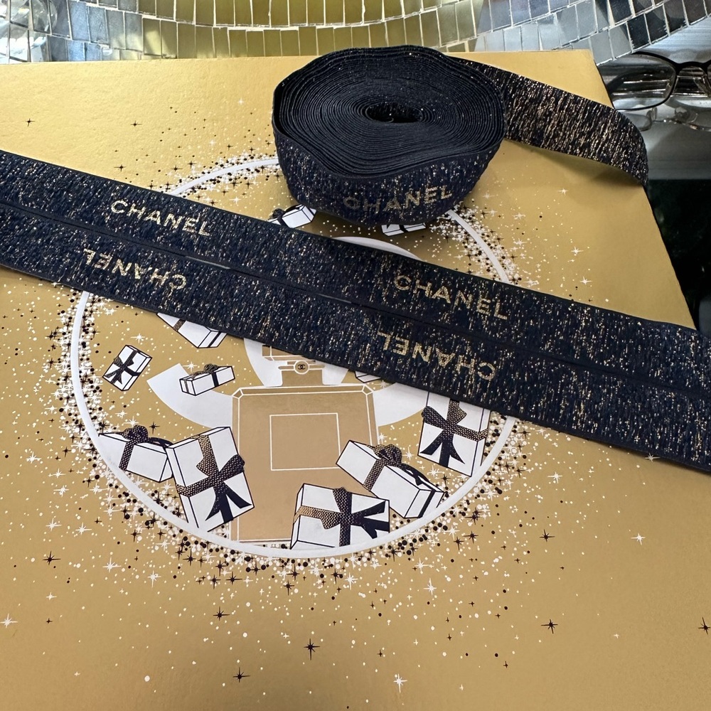 ‼️SALE $15 for 1 yards‼️Chanel Gift Wrapping Ribbon - Picture 3 of 3